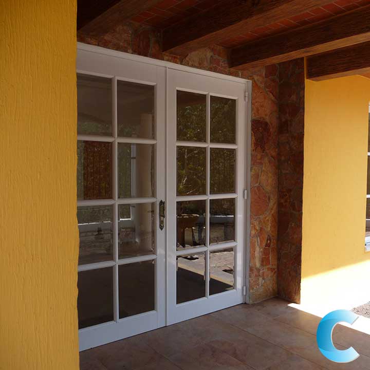 Puerta  Abatible 1400 monumental